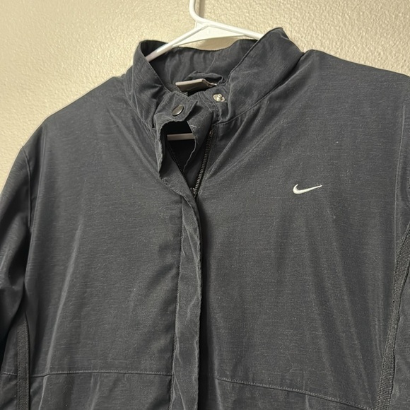 Vintage Nike Windbreaker - Picture 2 of 11